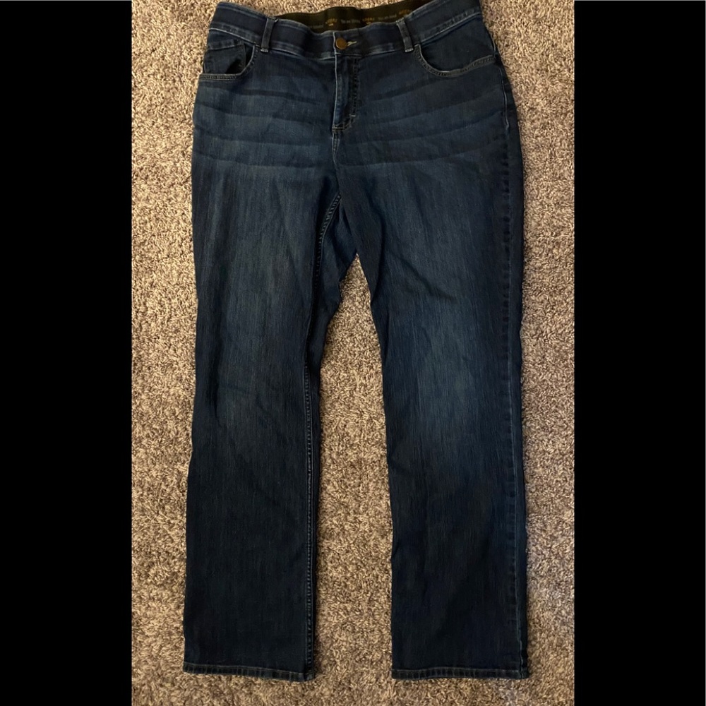 Bootcut blue jeans